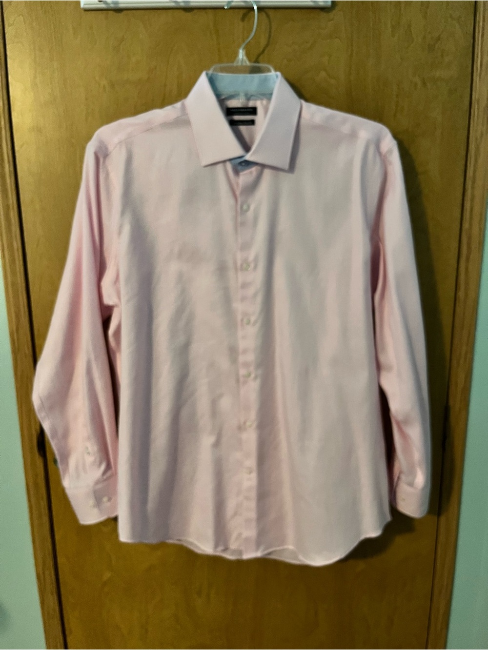 TailorByrd Men's Pink Long Sleeve Button-Down Mens SZ 34/35 Large / XL EUC
